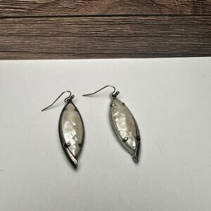 Kendra Scott Max Crackle Ivory Mother Of Pearl MOP Dangle Drop Pierced Earrings